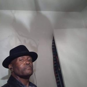 Meet your Posher, Ezell